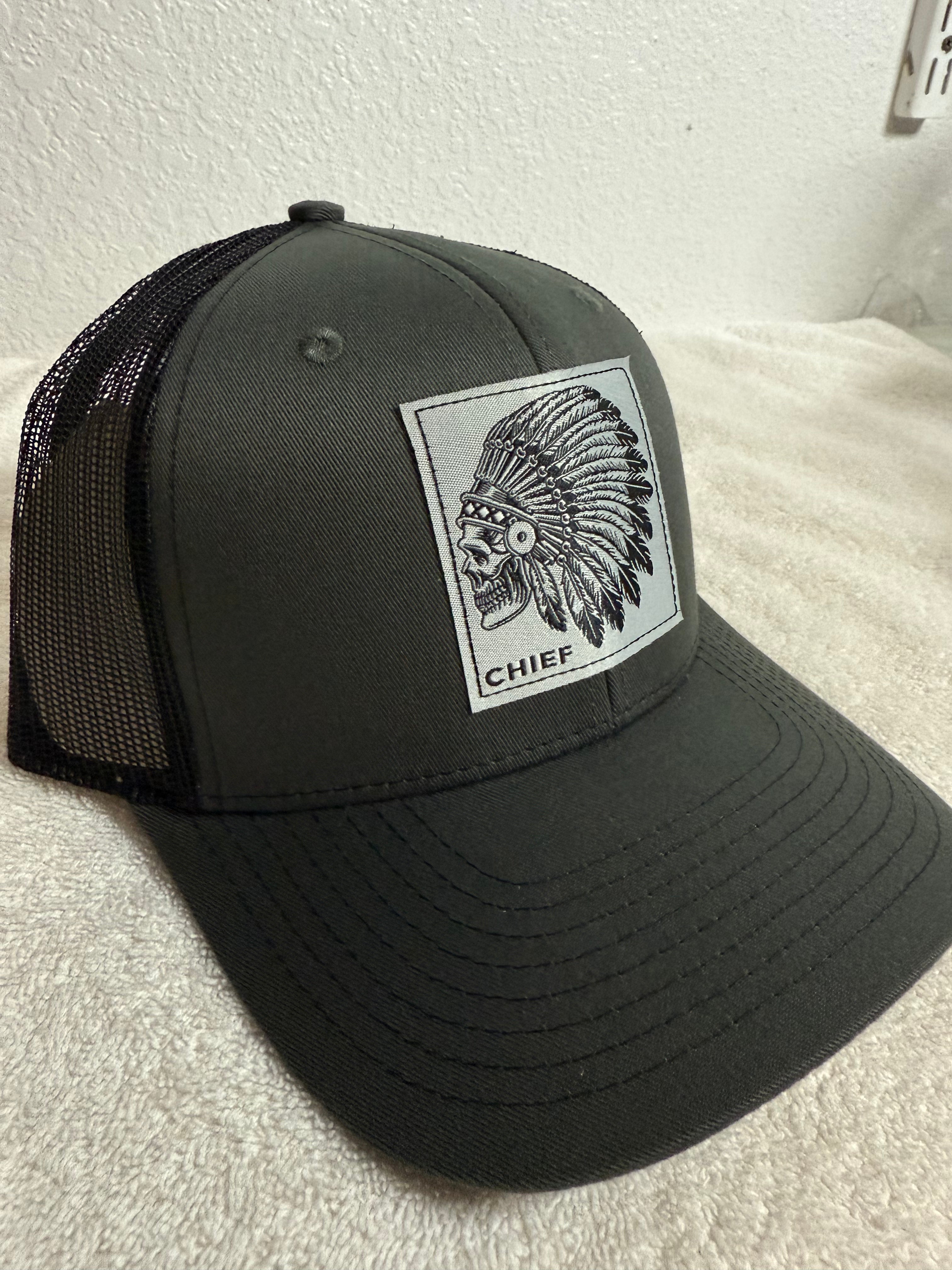 6P Quality SNAP-BACK TRUCKER. CH/BLK CHF