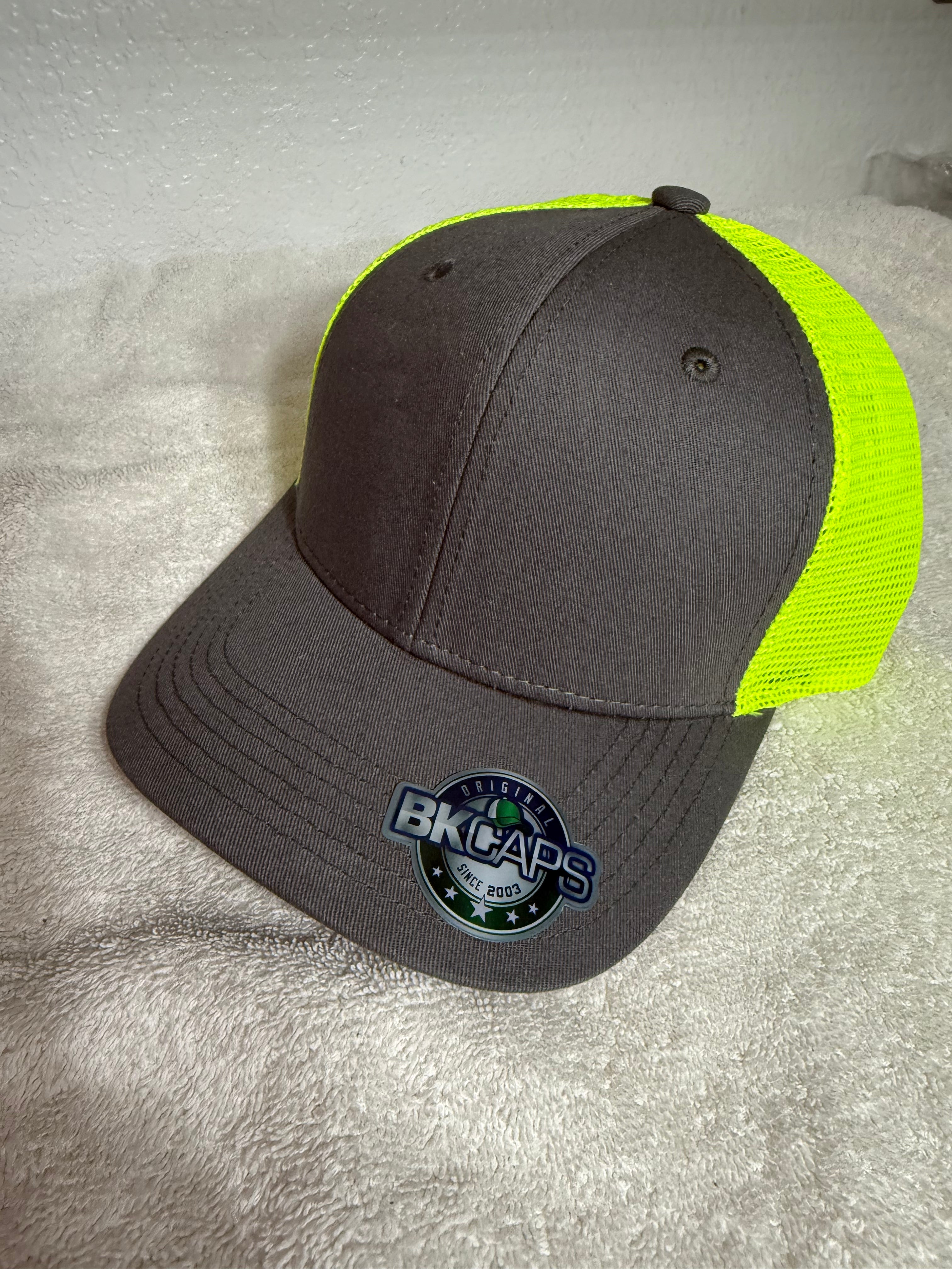 STRUCTURED TRUCKER 6P gry/char