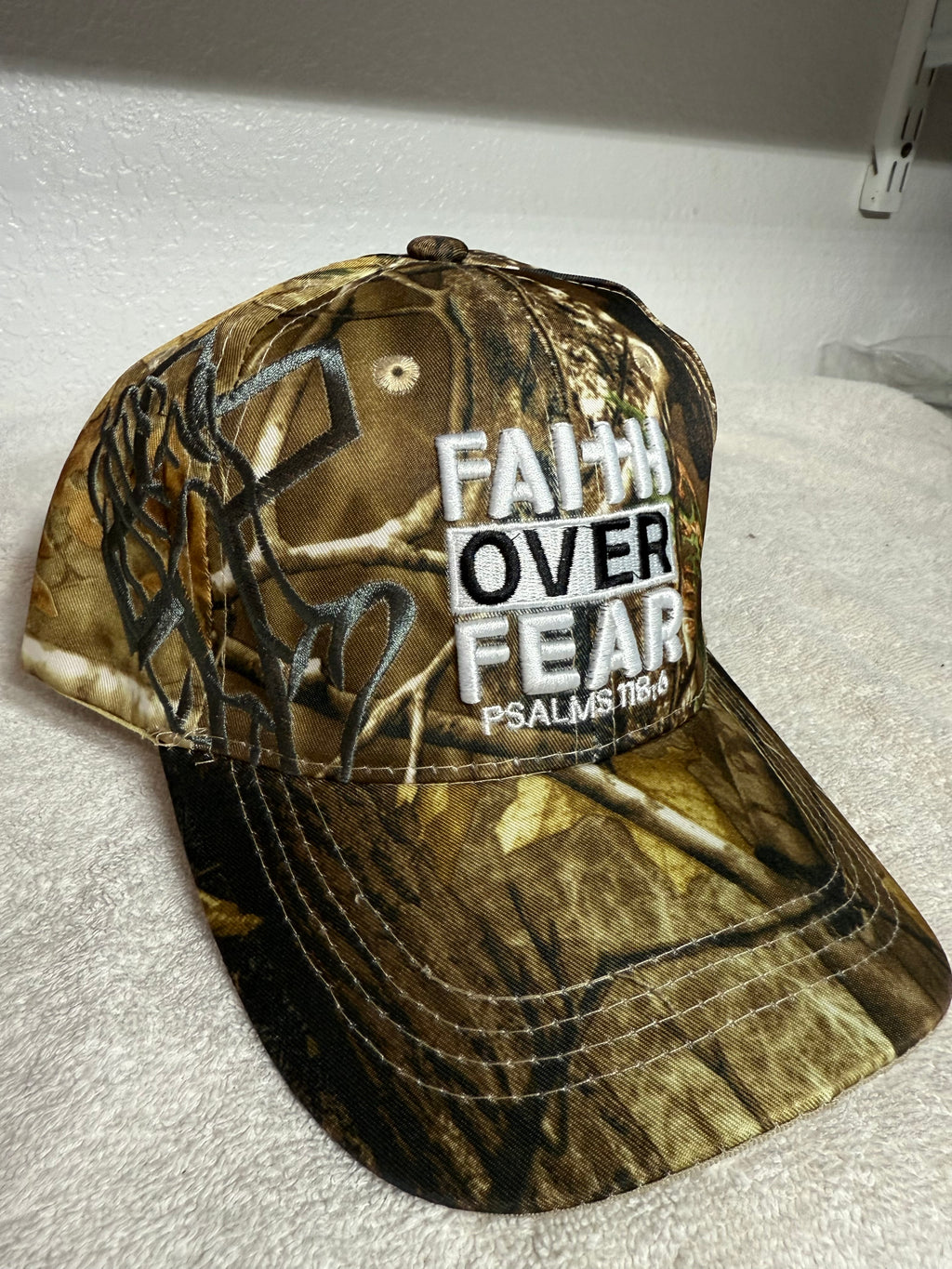 6P RUSSELL TRUCKER