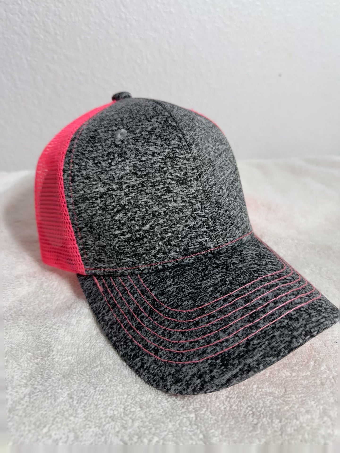 MELANGE TRUCKER STRUCTURED MESH 2 TONE HG/PNK